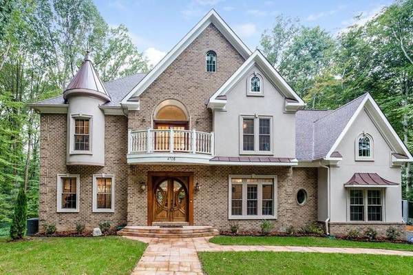 4708 Montgomery Street, Annandale, VA 22003
